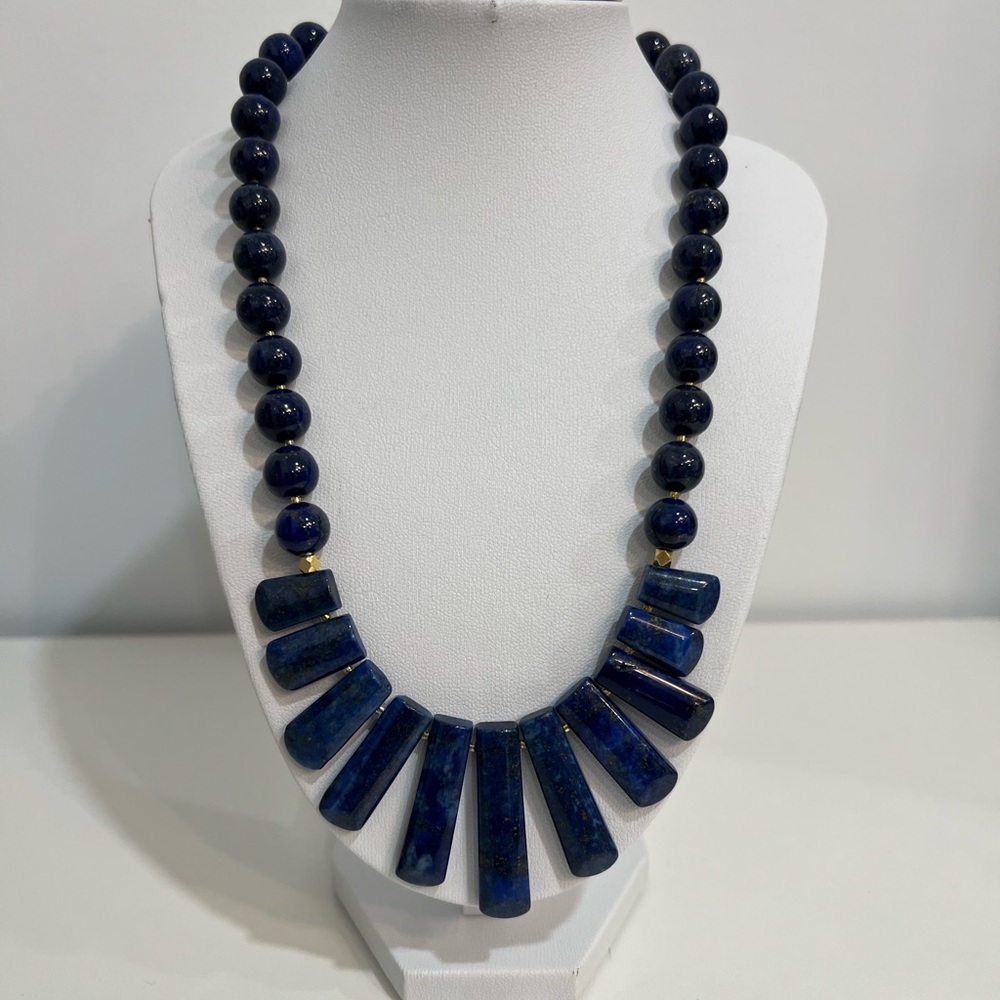 Gorgeous Lapis Lazuli Blue Fan Pendant Necklace with Polished Beads